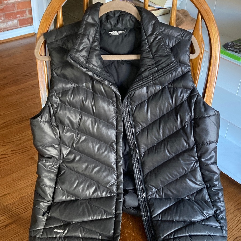 The North Face Women's Shiny Black Quilted Vest large
